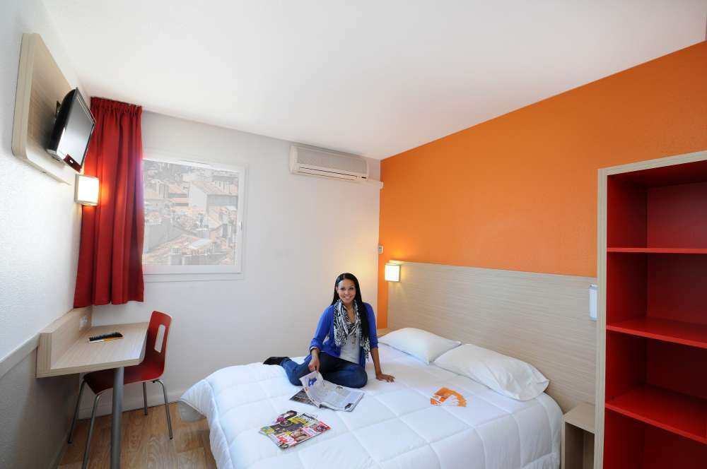 Ibis Marseille Centre Prefecture Hotel Exterior photo